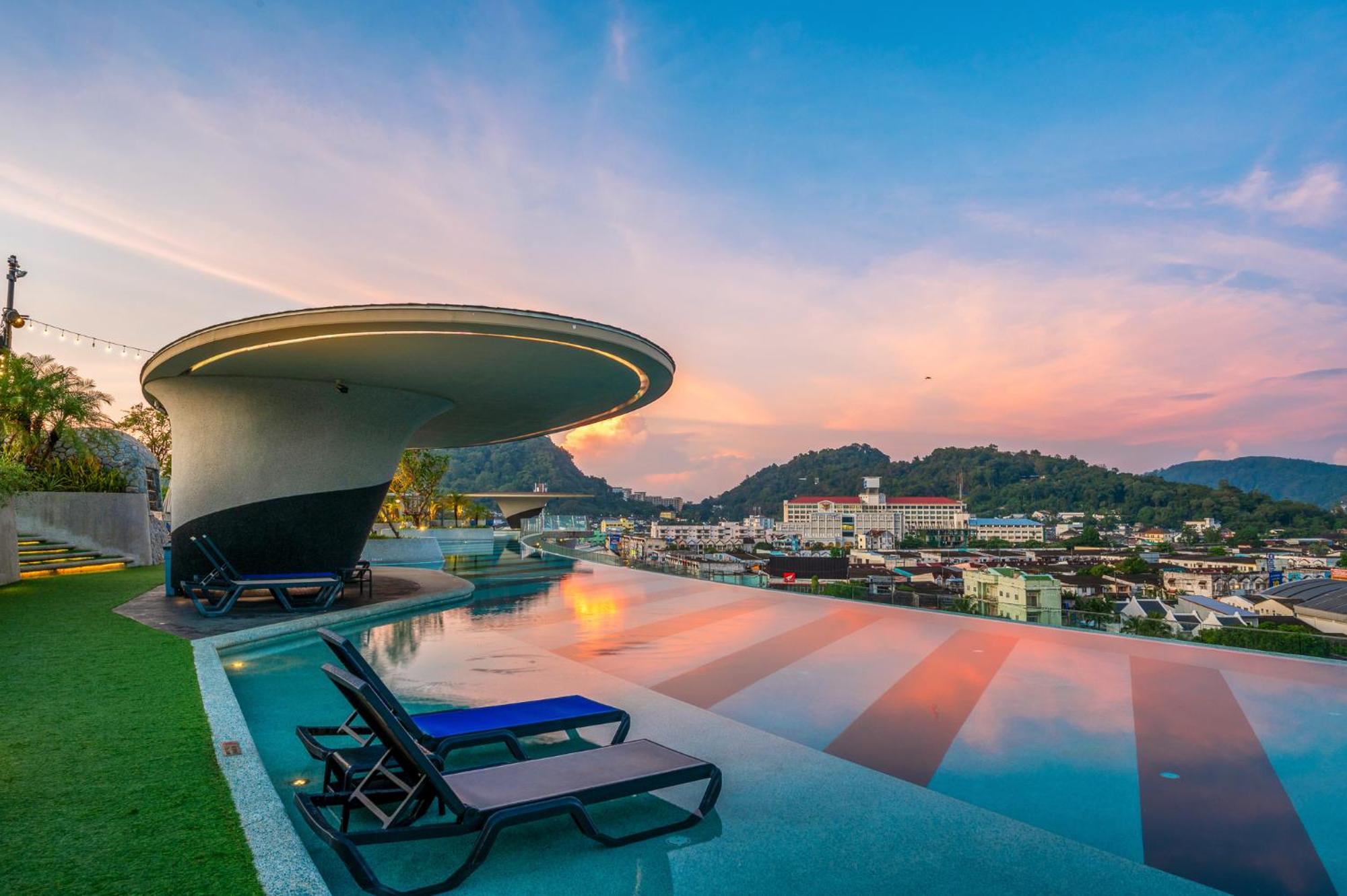 Отель Homa Phuket Town Экстерьер фото