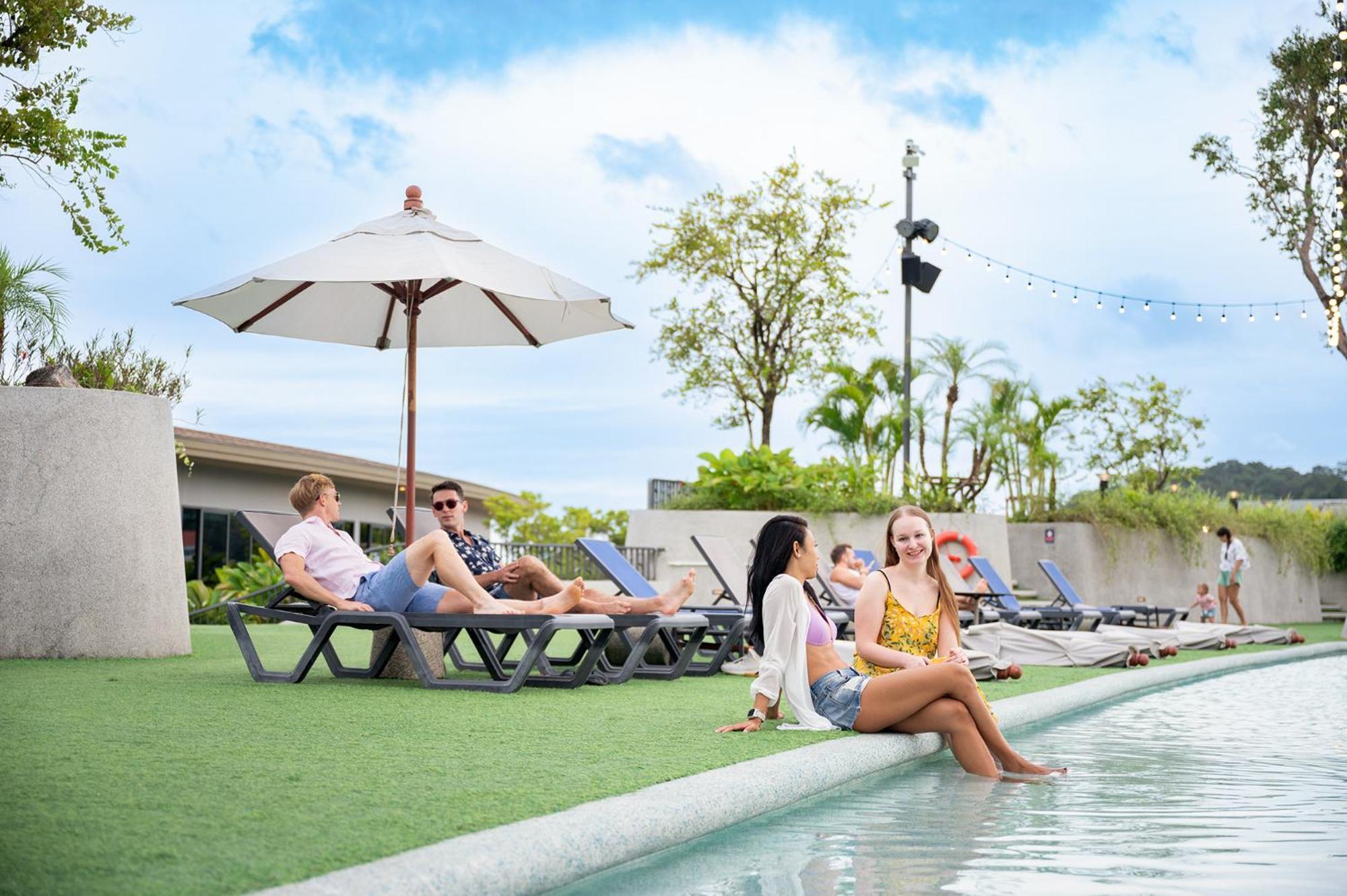 Отель Homa Phuket Town Экстерьер фото